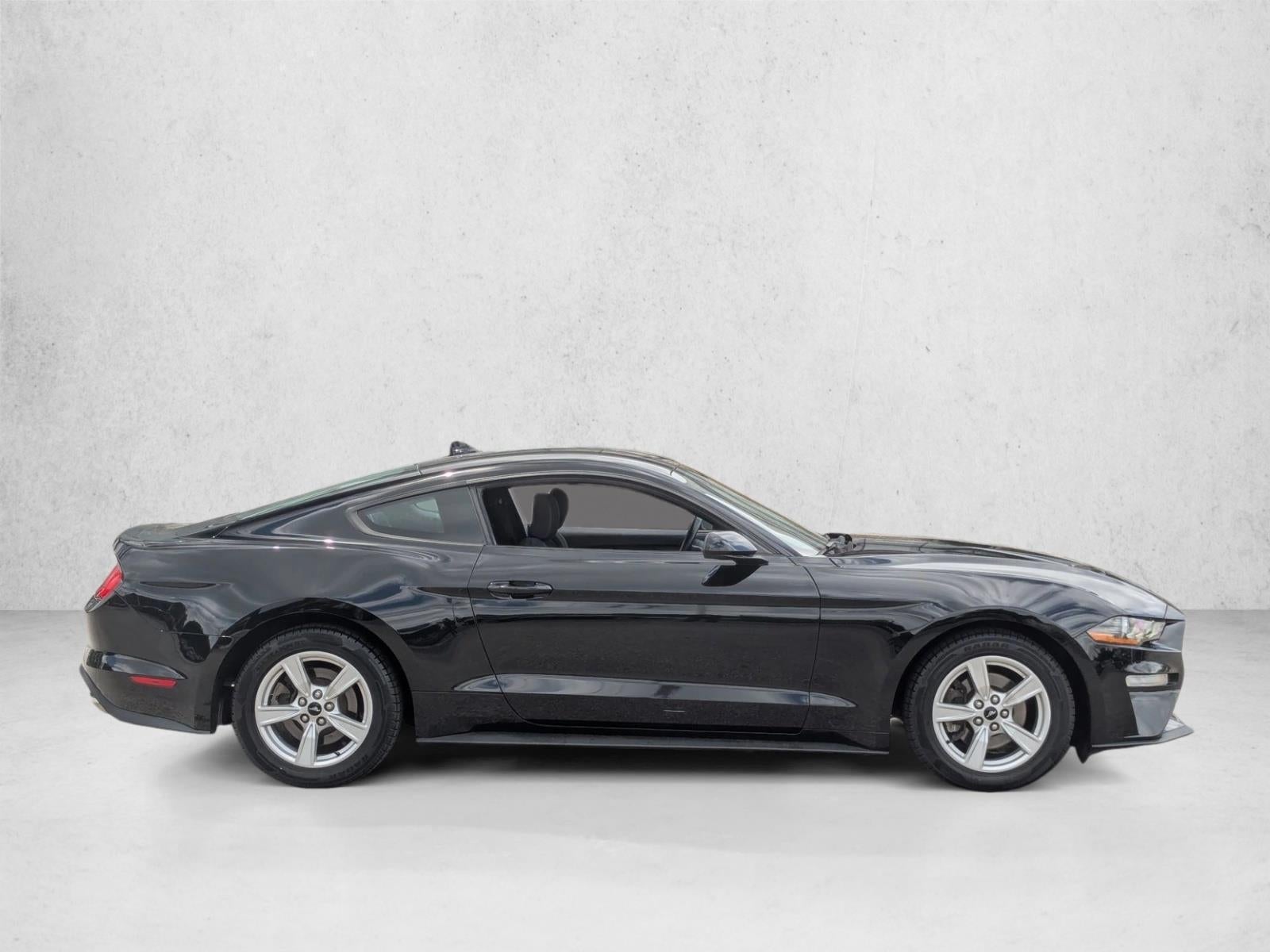 2022 Ford Mustang EcoBoost Fastback