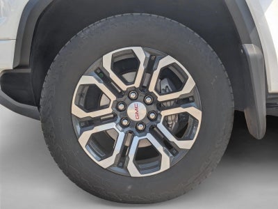 2024 GMC Canyon Crew Cab Short Box 4-Wheel Drive AT4