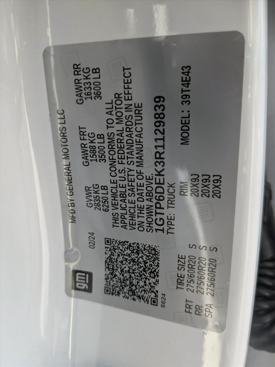 2024 GMC Canyon Crew Cab Short Box 4-Wheel Drive AT4