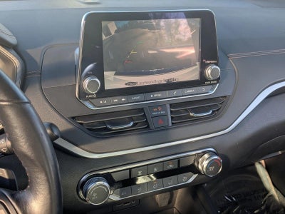 2022 Nissan Altima 2.5 SR Sedan