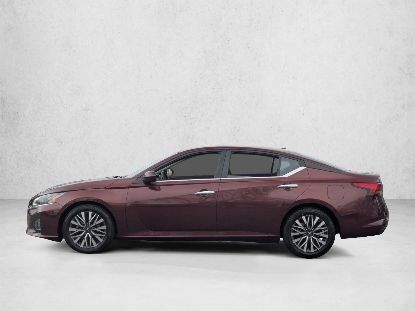 2023 Nissan Altima 2.5 SV Sedan