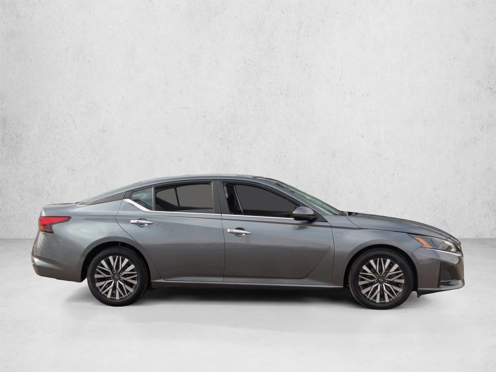 2023 Nissan Altima 2.5 SV Sedan