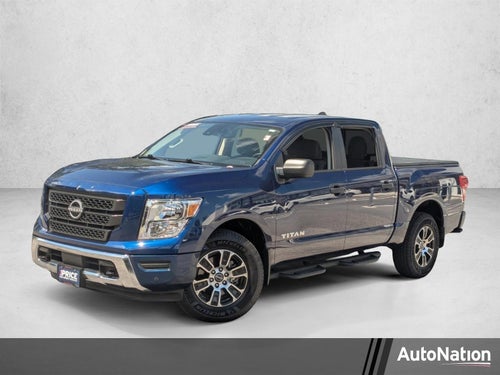 2024 Nissan Titan 4x4 Crew Cab SV