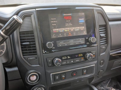 2024 Nissan Titan 4x4 Crew Cab SV