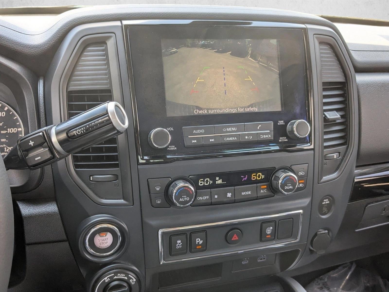 2024 Nissan Titan 4x4 Crew Cab SV