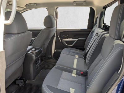 2024 Nissan Titan 4x4 Crew Cab SV