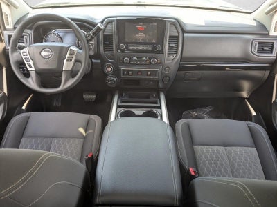 2024 Nissan Titan 4x4 Crew Cab SV