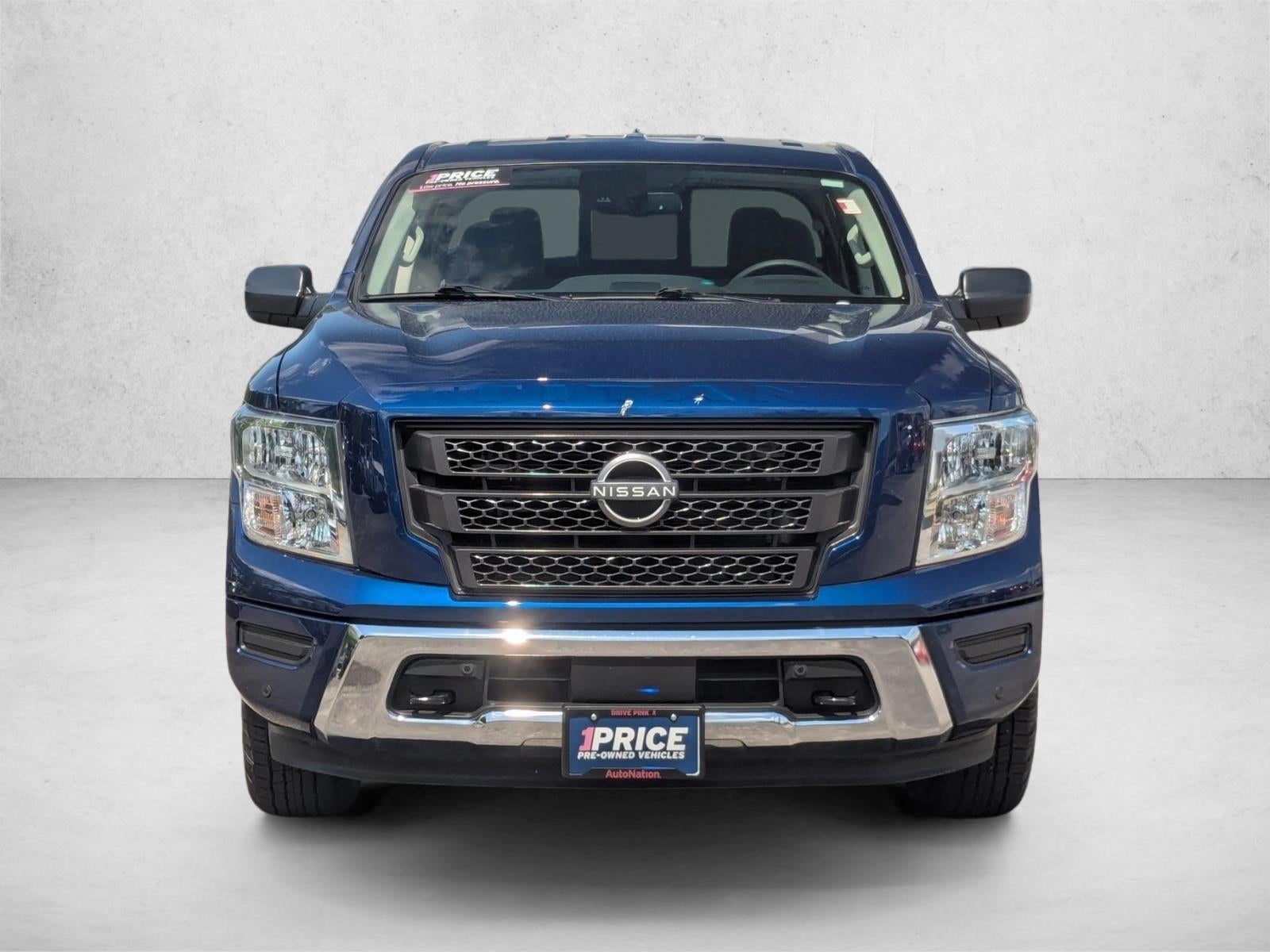 2024 Nissan Titan 4x4 Crew Cab SV