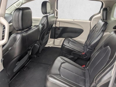 2023 Chrysler Pacifica Touring L FWD