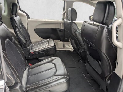 2023 Chrysler Pacifica Touring L FWD