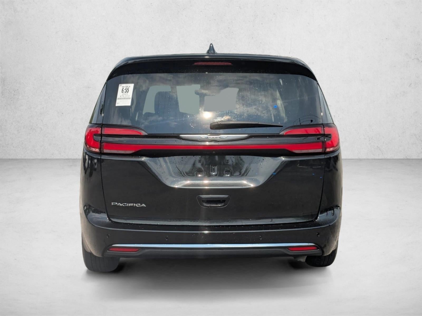 2023 Chrysler Pacifica Touring L FWD