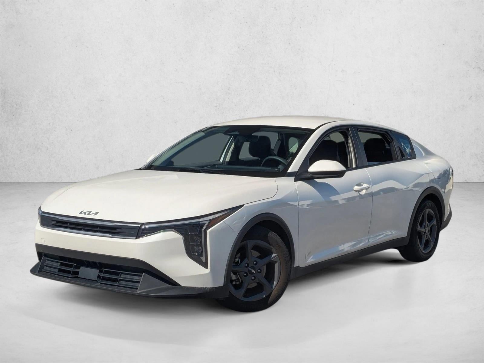2025 Kia K4 LXS FWD