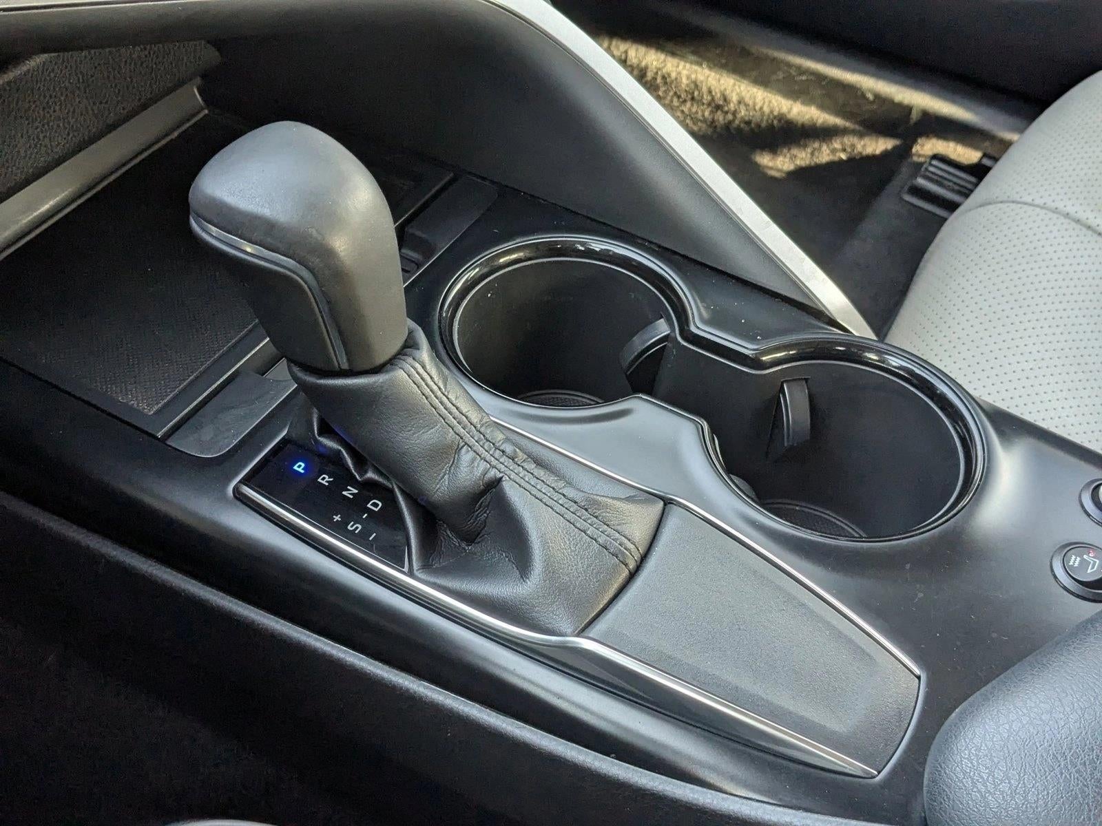 2019 Toyota Camry SE Auto (Natl)