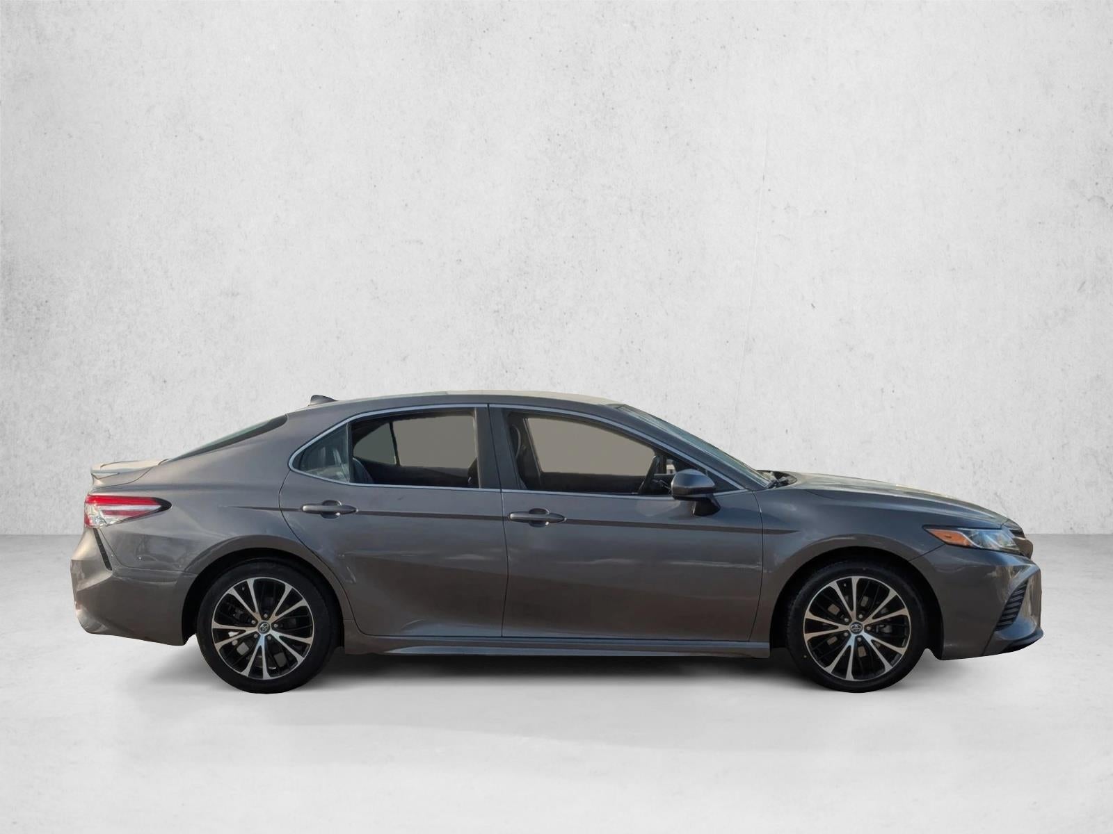 2019 Toyota Camry SE Auto (Natl)