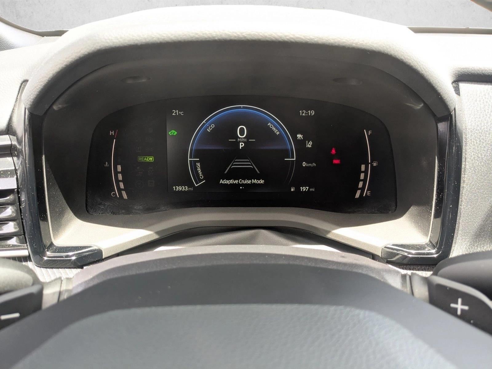 2025 Toyota Camry LE (SE)