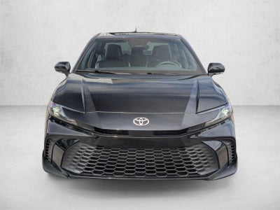 2025 Toyota Camry LE (SE)