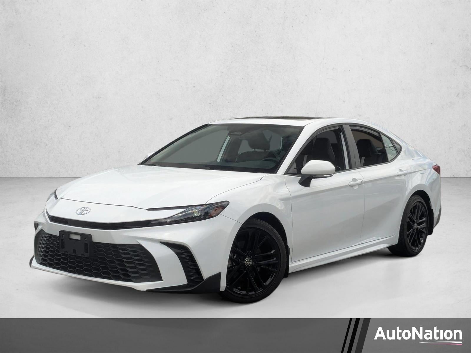 2025 Toyota Camry LE (SE)