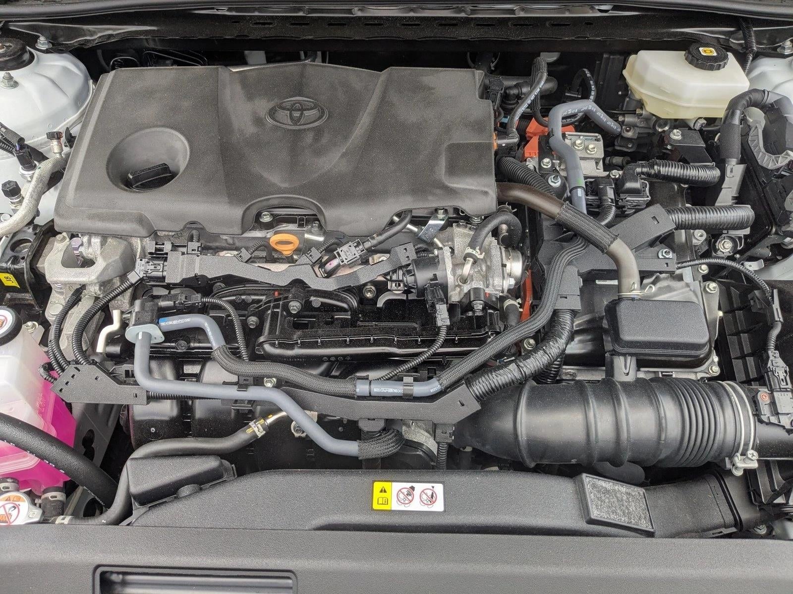2025 Toyota Camry LE (SE)