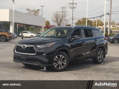 2021 Toyota Highlander XLE AWD (Natl)