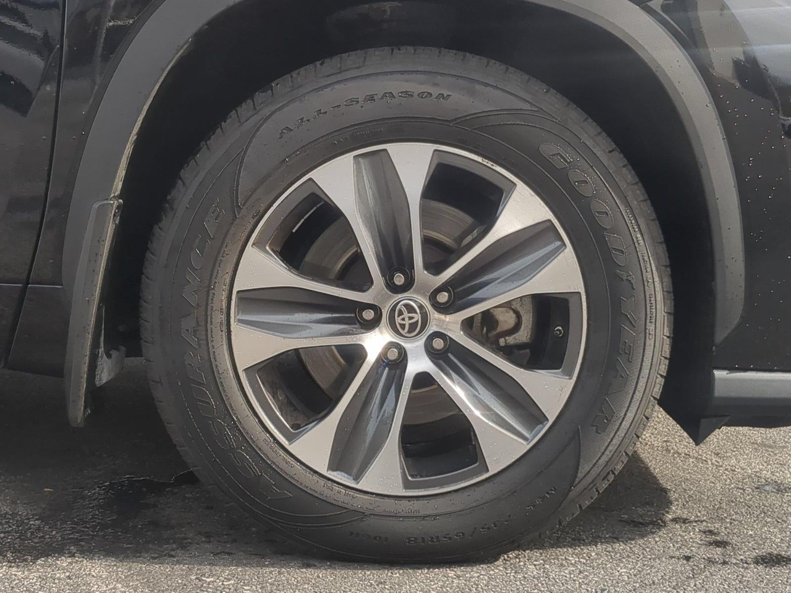 2021 Toyota Highlander XLE AWD (Natl)