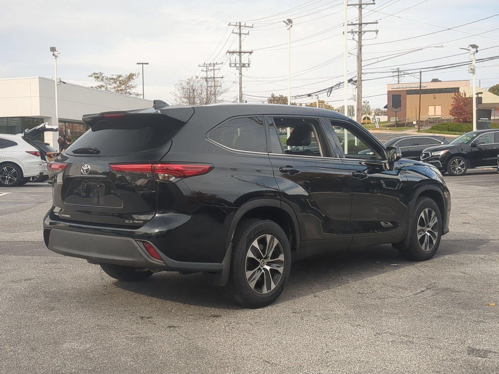 2021 Toyota Highlander XLE AWD (Natl)