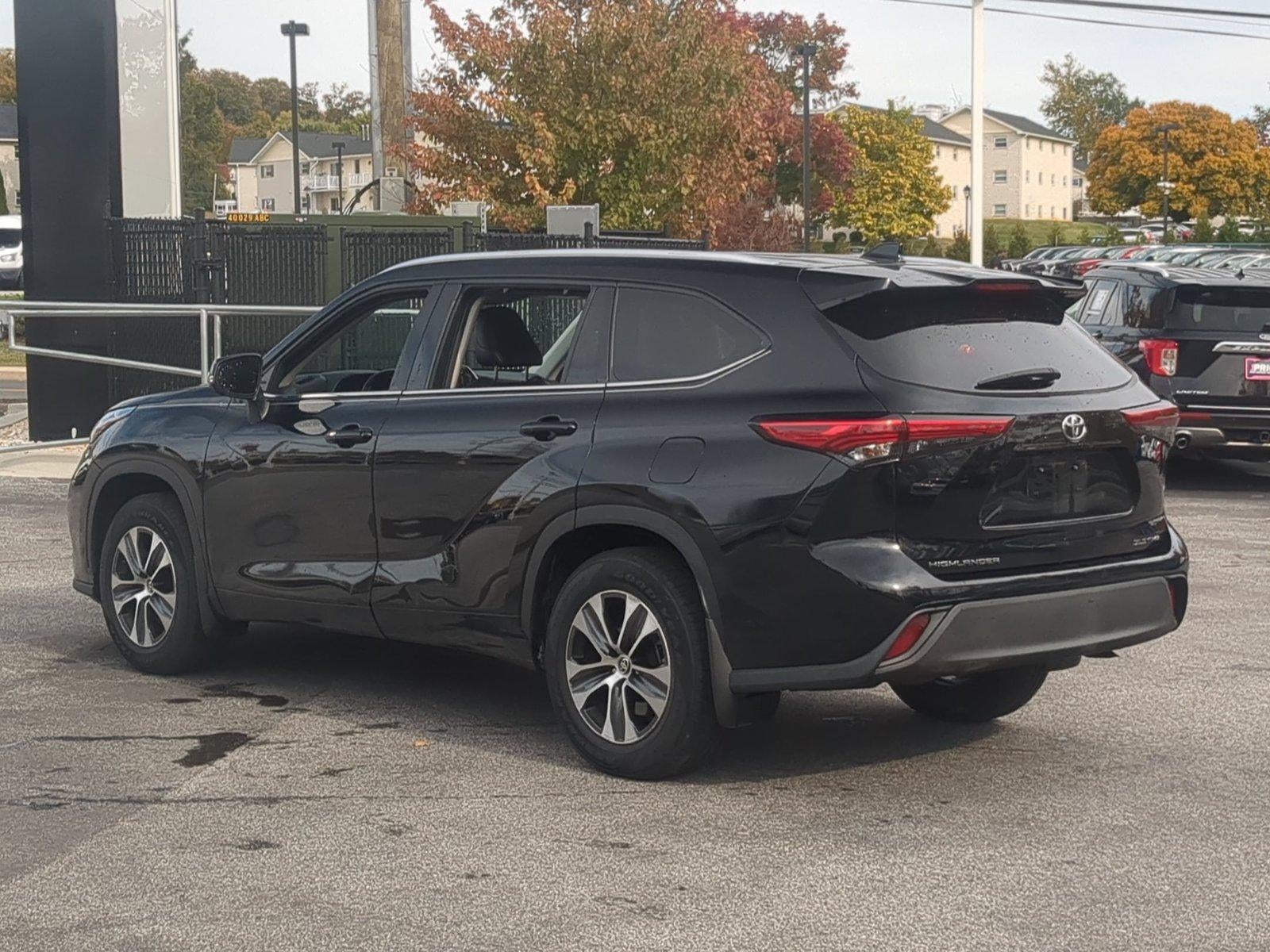 2021 Toyota Highlander XLE AWD (Natl)