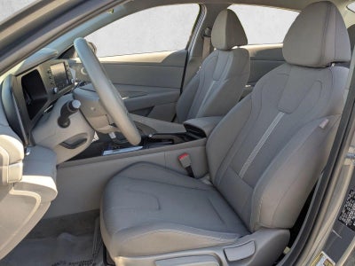 2024 Hyundai ELANTRA SE IVT