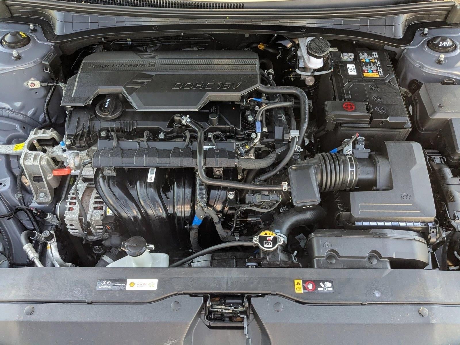 2024 Hyundai ELANTRA SE IVT