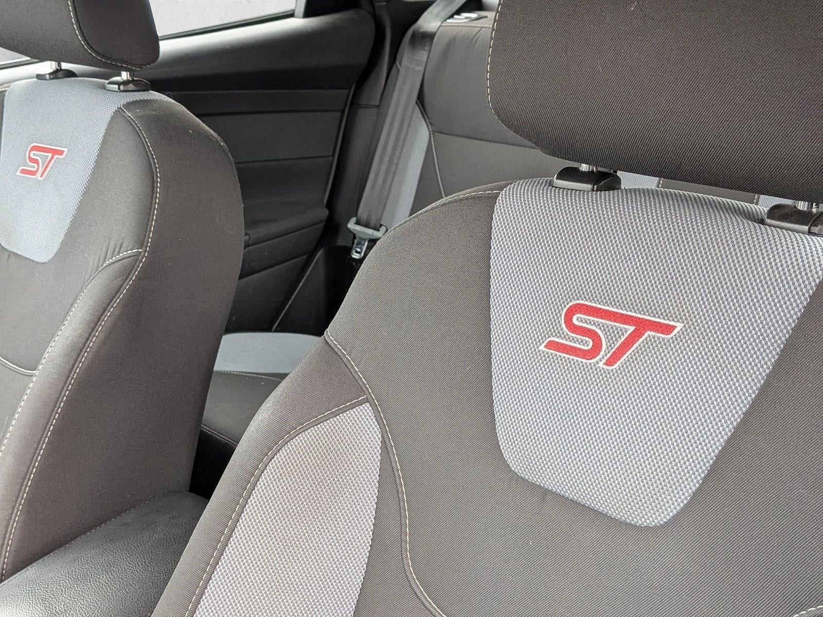 2016 Ford Focus 5dr HB ST