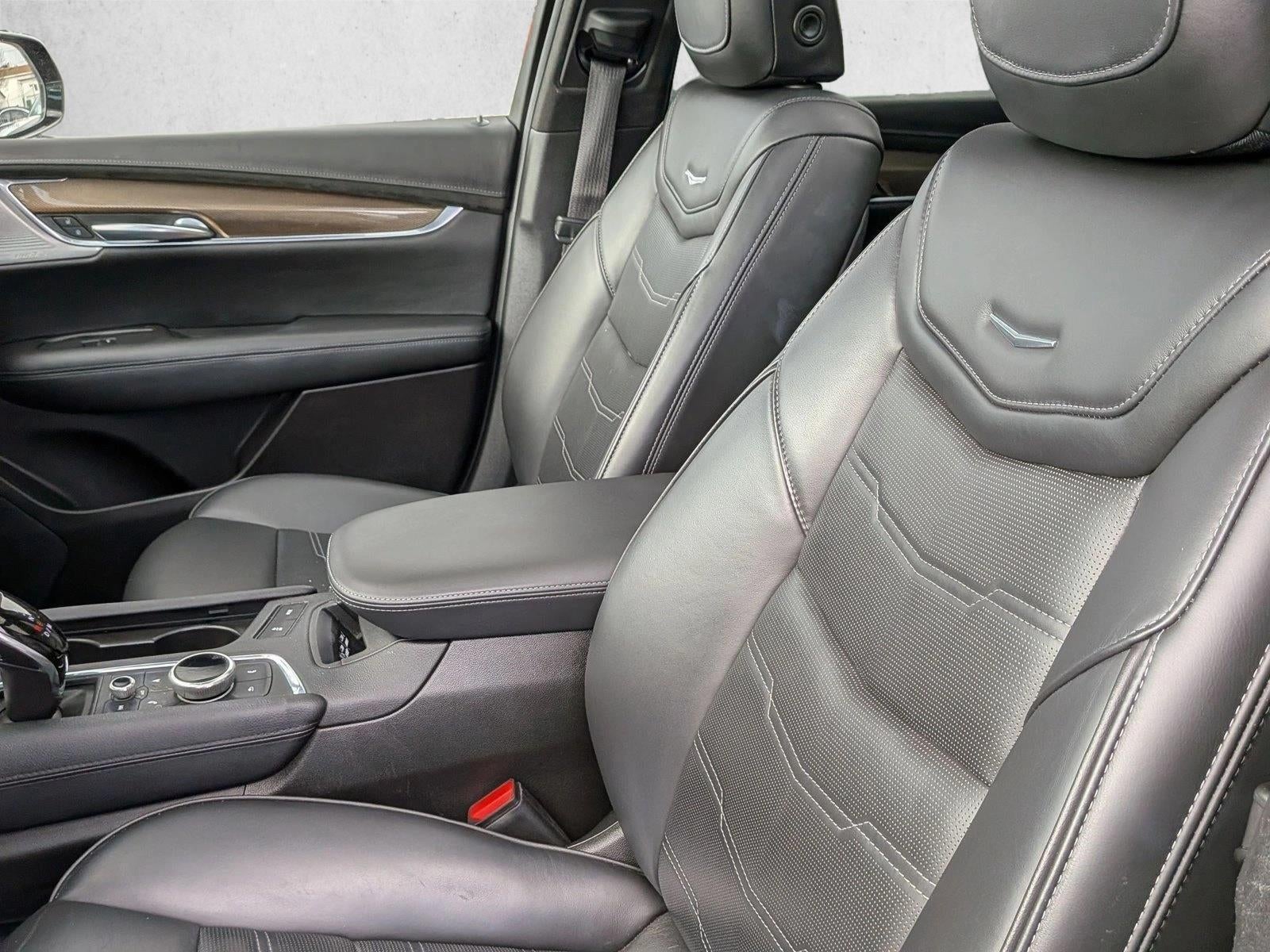 2022 Cadillac XT5 AWD 4dr Premium Luxury