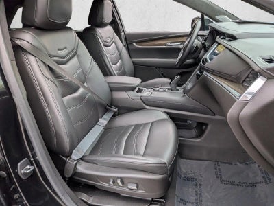 2022 Cadillac XT5 AWD 4dr Premium Luxury