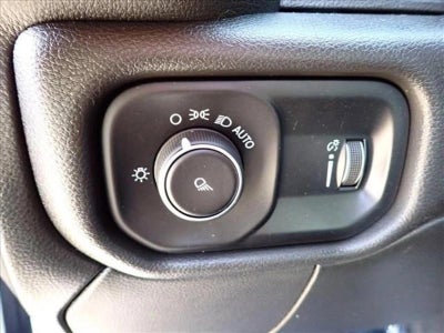 2023 RAM 2500 Tradesman 4x4 Crew Cab 6'4" Box