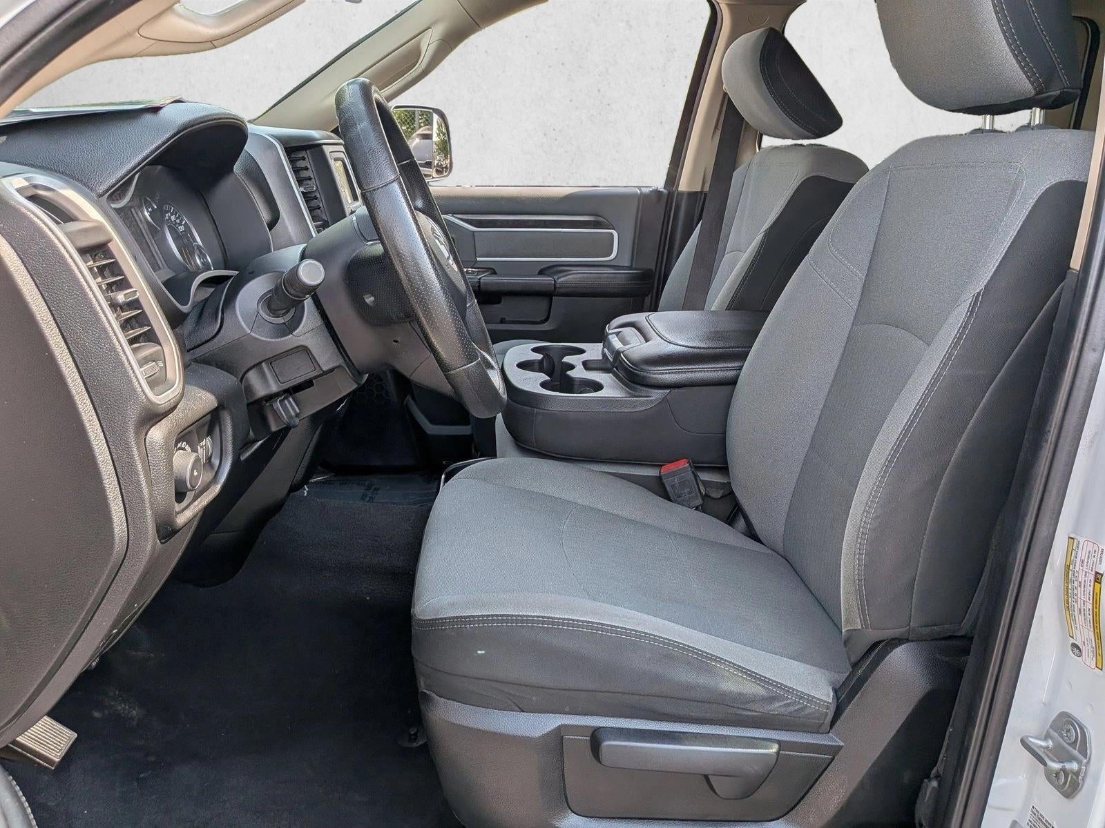 2020 RAM 2500 Big Horn 4x4 Crew Cab 6'4" Box