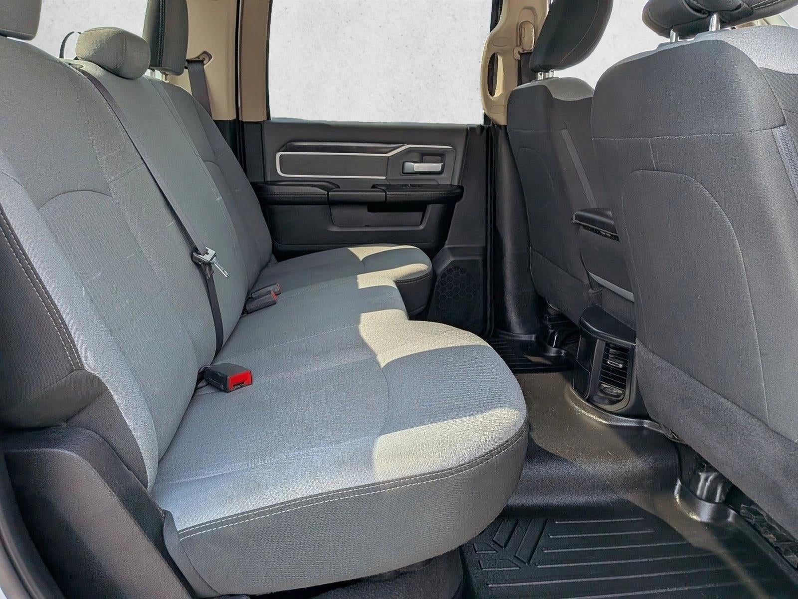 2020 RAM 2500 Big Horn 4x4 Crew Cab 6'4" Box