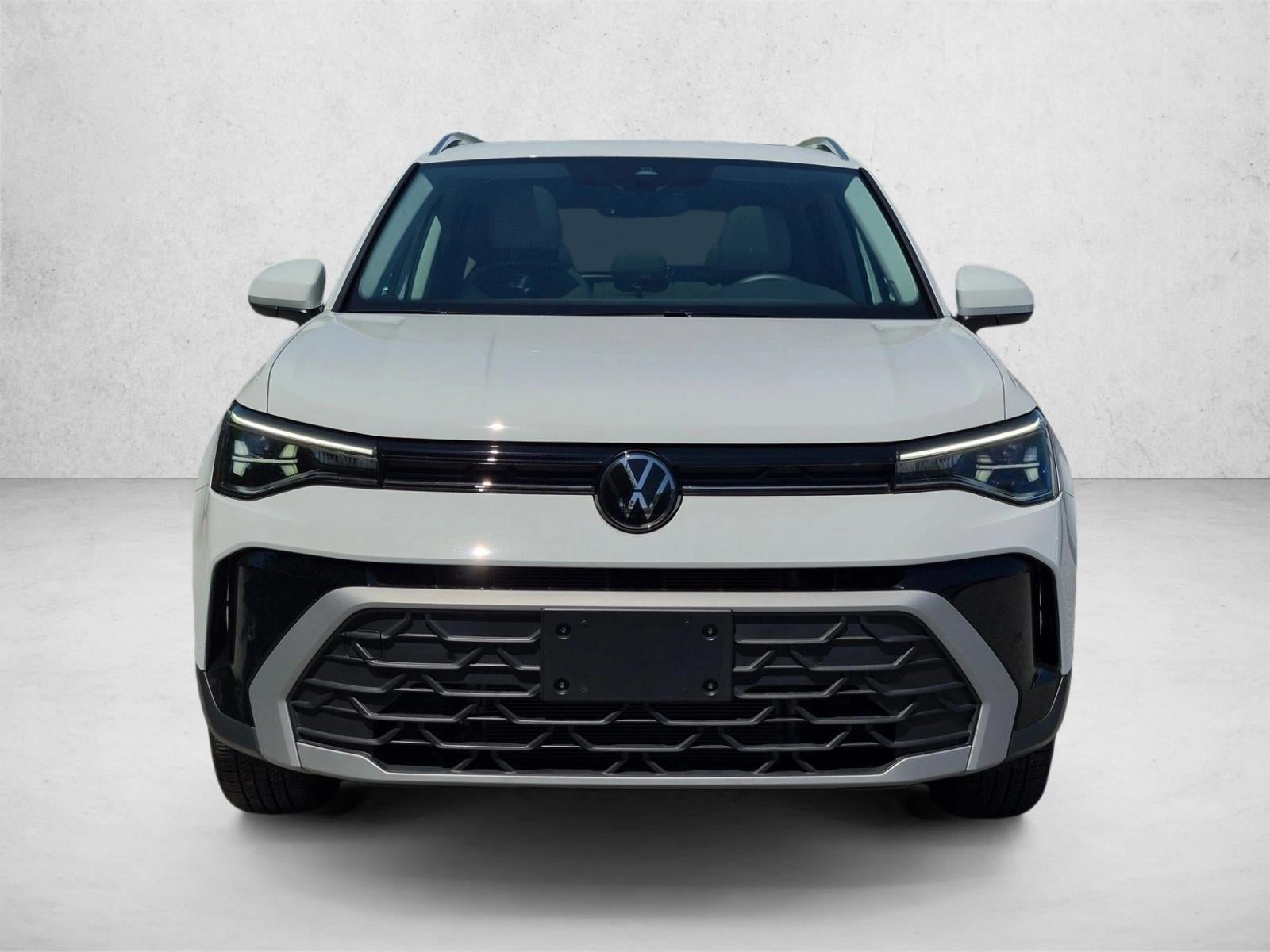 2025 Volkswagen Taos SE 4MOTION
