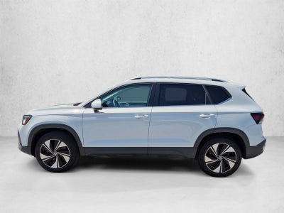 2025 Volkswagen Taos SE 4MOTION