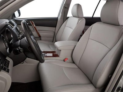 2011 Toyota Highlander 4WD 4dr V6 SE (Natl)