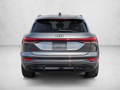2025 Audi SQ6 e-tron Prestige quattro