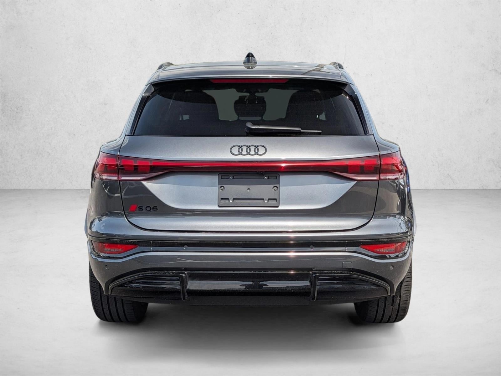 2025 Audi SQ6 e-tron Prestige quattro