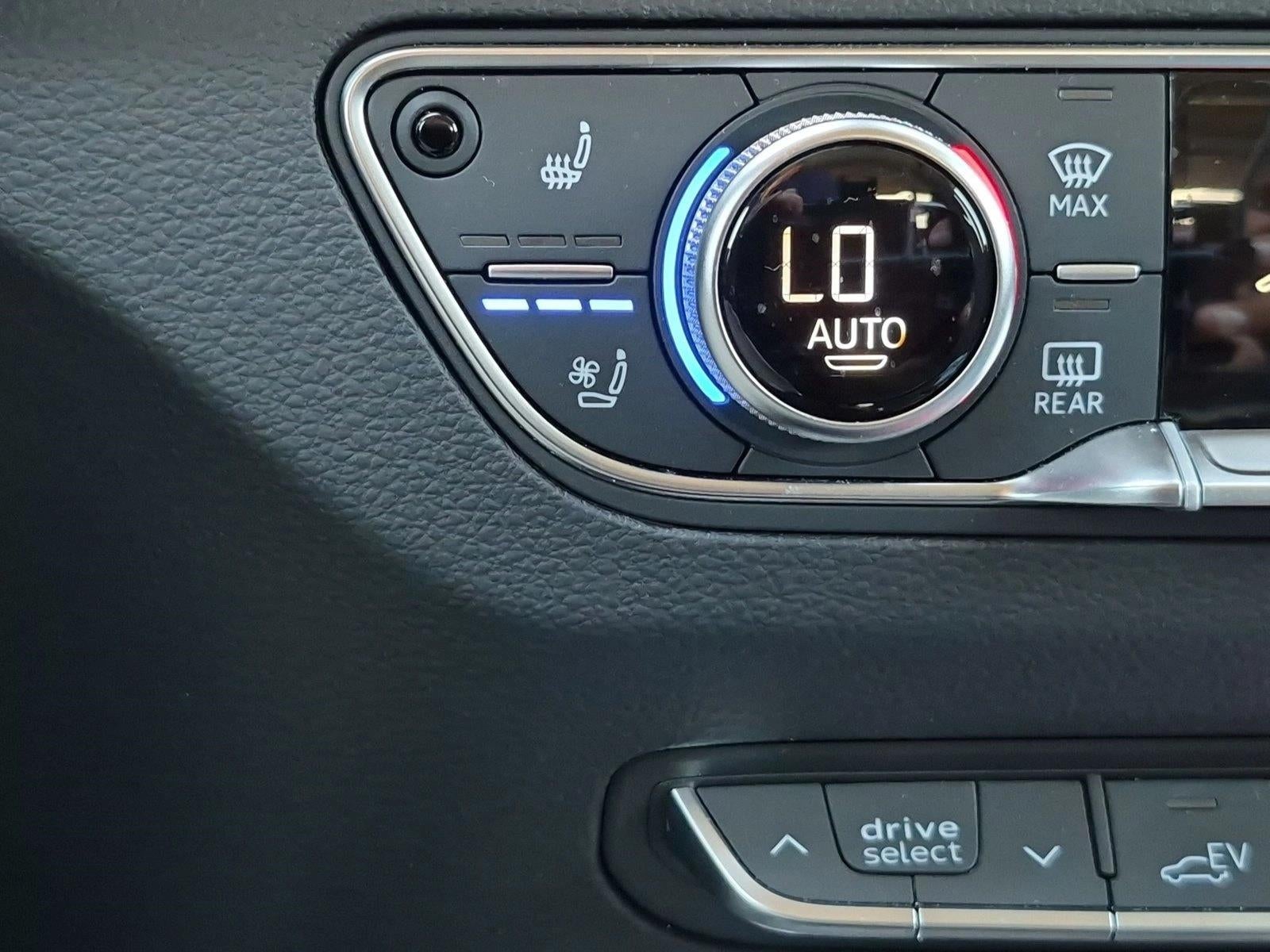 2023 Audi Q5 S line Premium Plus 55 TFSI e quattro