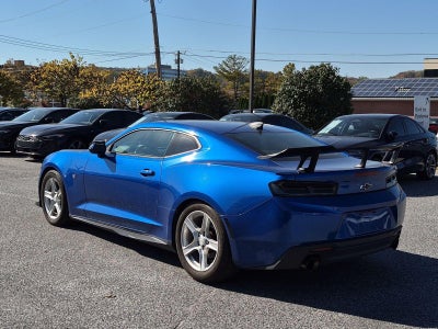 2017 Chevrolet Camaro 2dr Coupe 1LT
