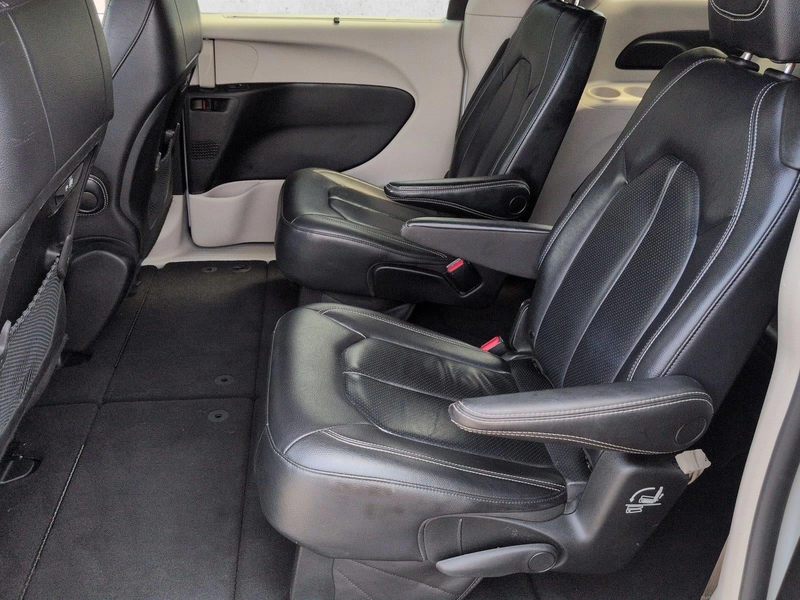 2022 Chrysler Pacifica Touring L FWD