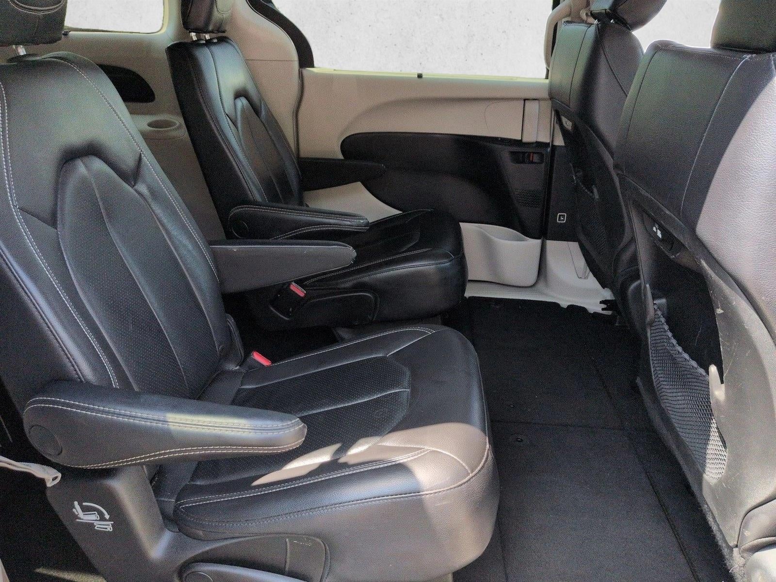 2022 Chrysler Pacifica Touring L FWD