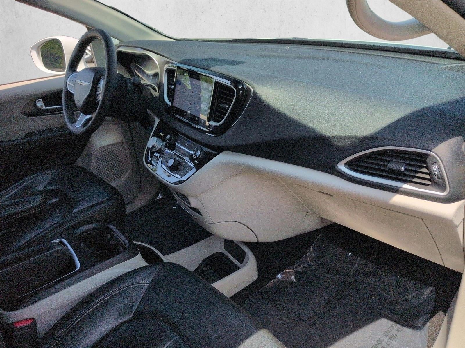 2022 Chrysler Pacifica Touring L FWD