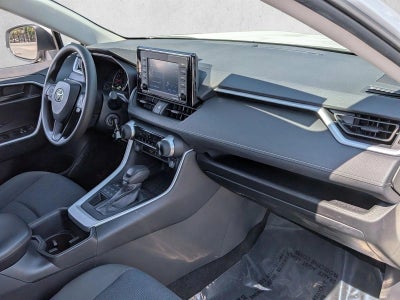 2022 Toyota RAV4 LE AWD (Natl)