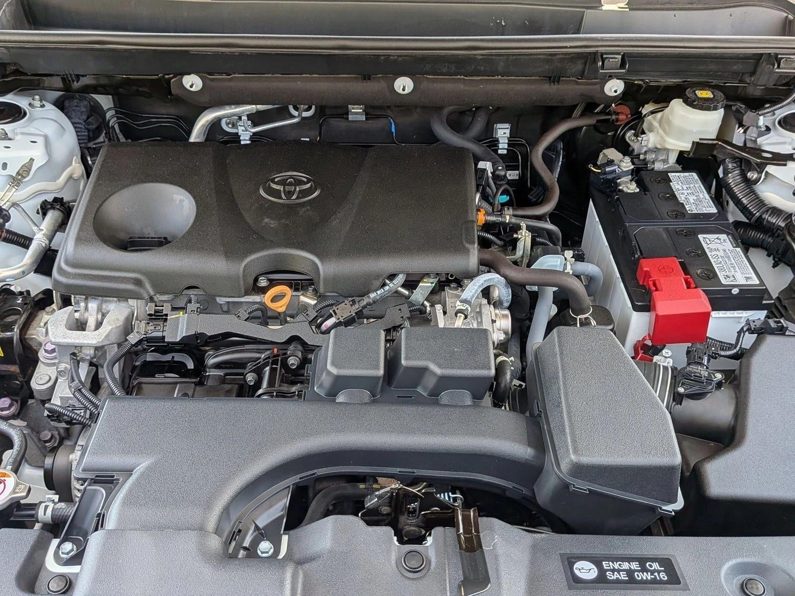 2022 Toyota RAV4 LE AWD (Natl)