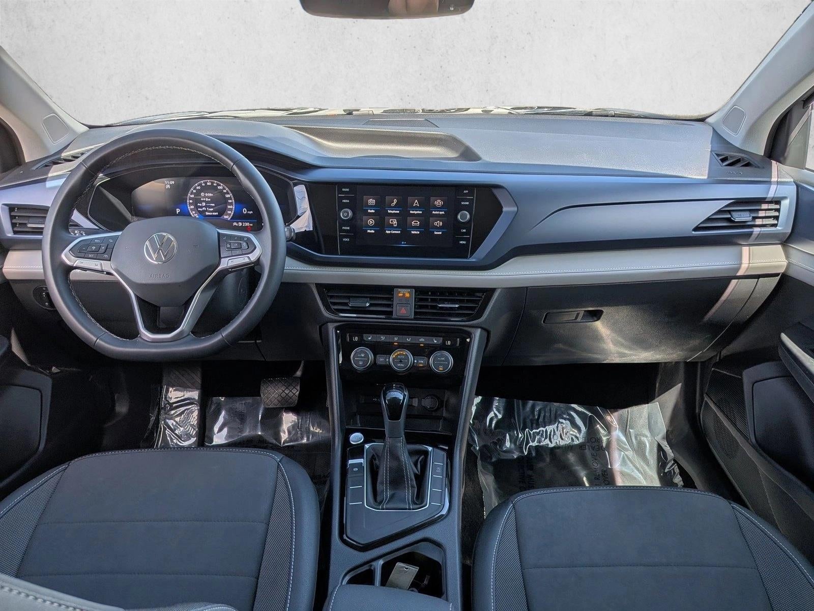 2024 Volkswagen Taos SE FWD