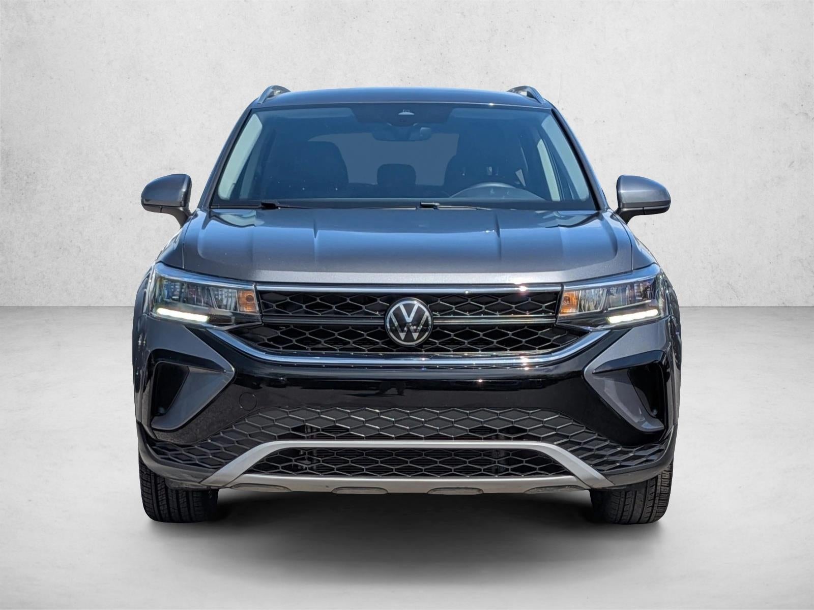 2024 Volkswagen Taos SE FWD