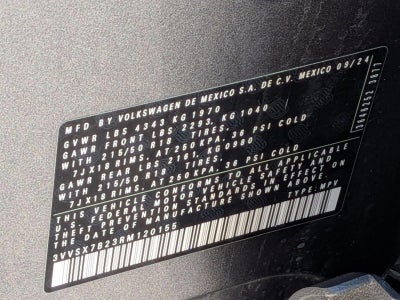 2024 Volkswagen Taos SE FWD