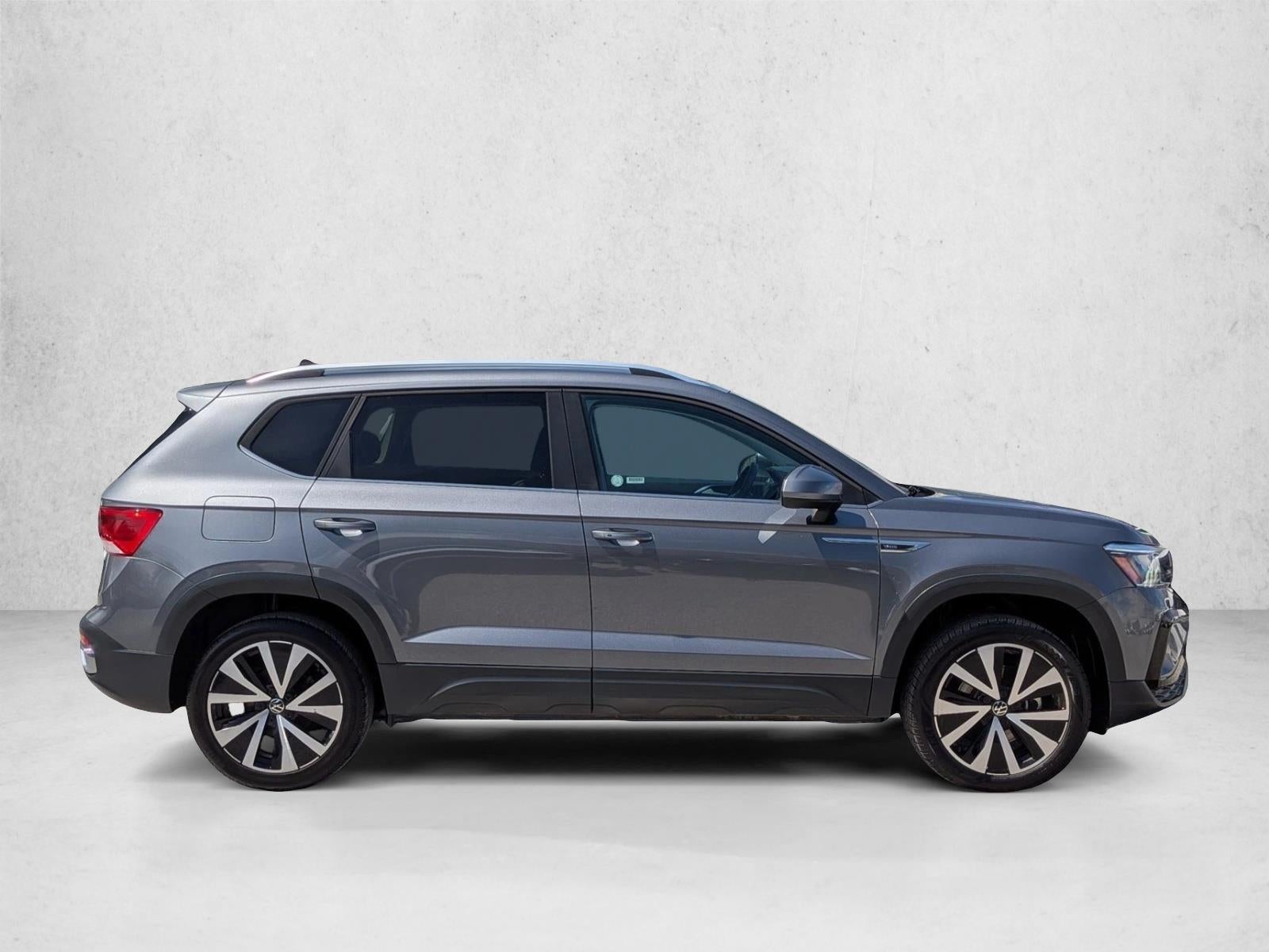 2024 Volkswagen Taos SE FWD